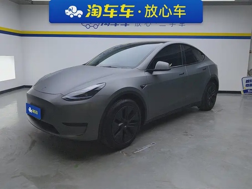 Tesla Model Y 2024