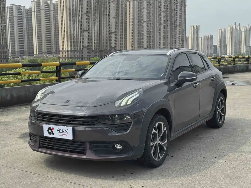 Lynk & Co 02