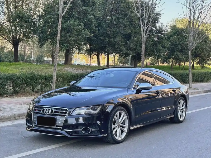 Audi S7