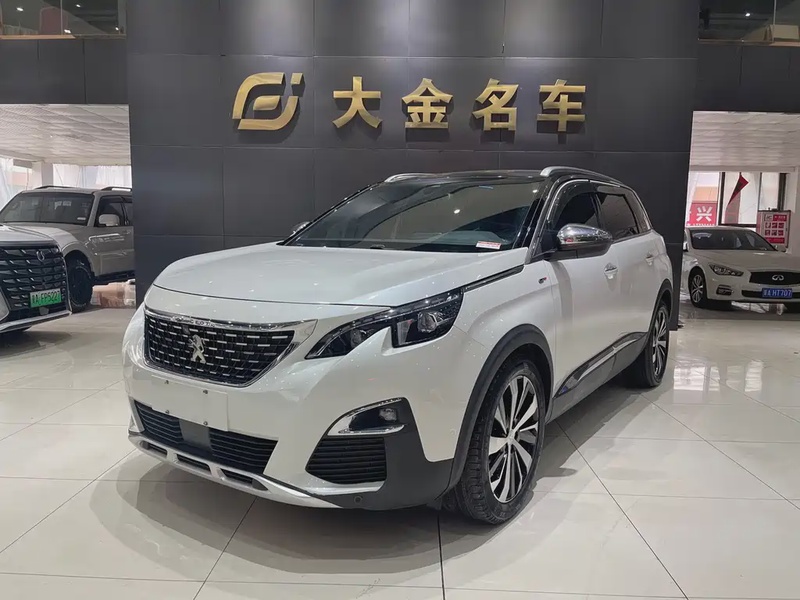 Peugeot 5008