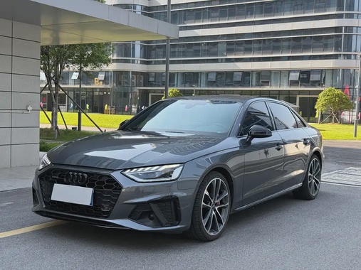 Audi A4 2023