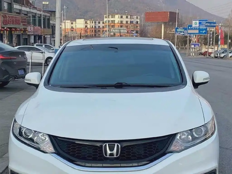 Honda Jade