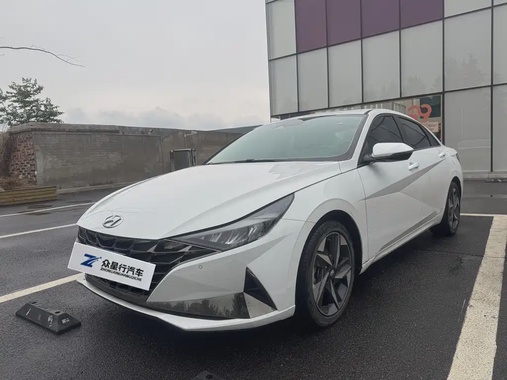 Hyundai Elantra 2022