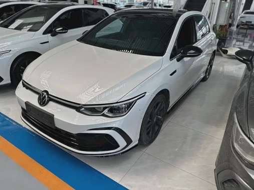 Volkswagen Golf 2024