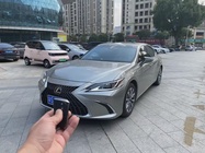 Lexus ES 2022