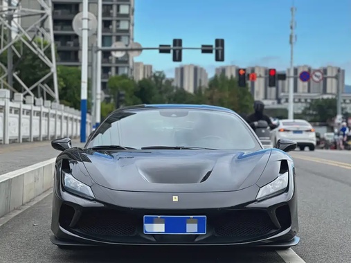 Ferrari F8 2021