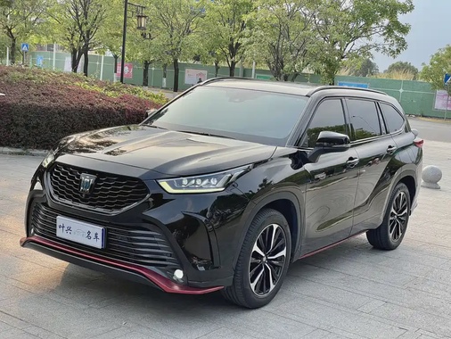 Toyota Crown Kluger 2022