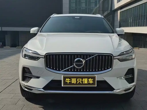 Volvo XC60 2025