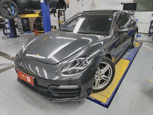 Porsche Panamera 2018