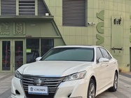 Toyota Crown 2015