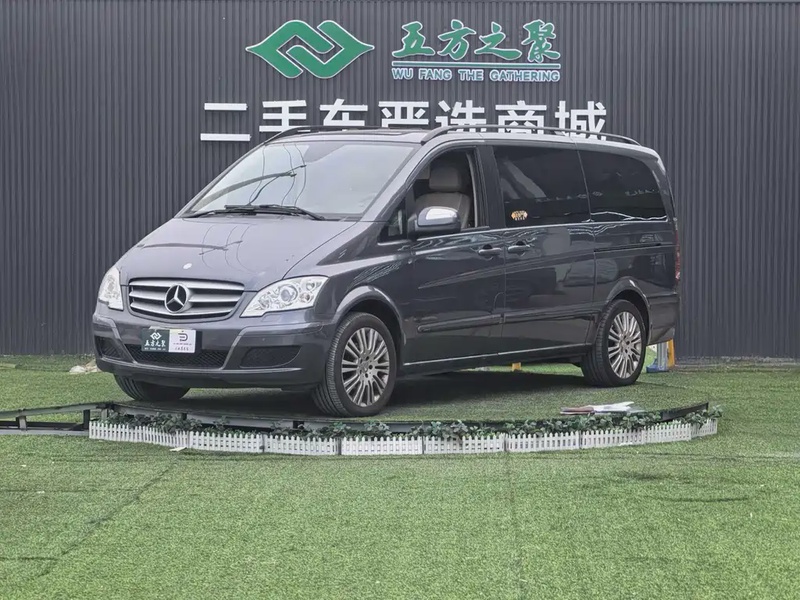 Mercedes-Benz Viano