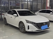 Nissan Teana 2026