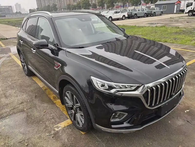 Hongqi HS5