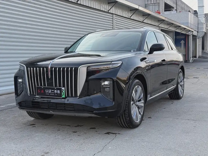 Hongqi E-HS9