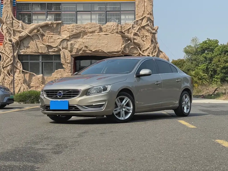 Volvo S60