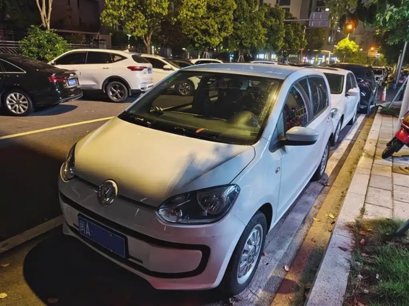 Volkswagen up!