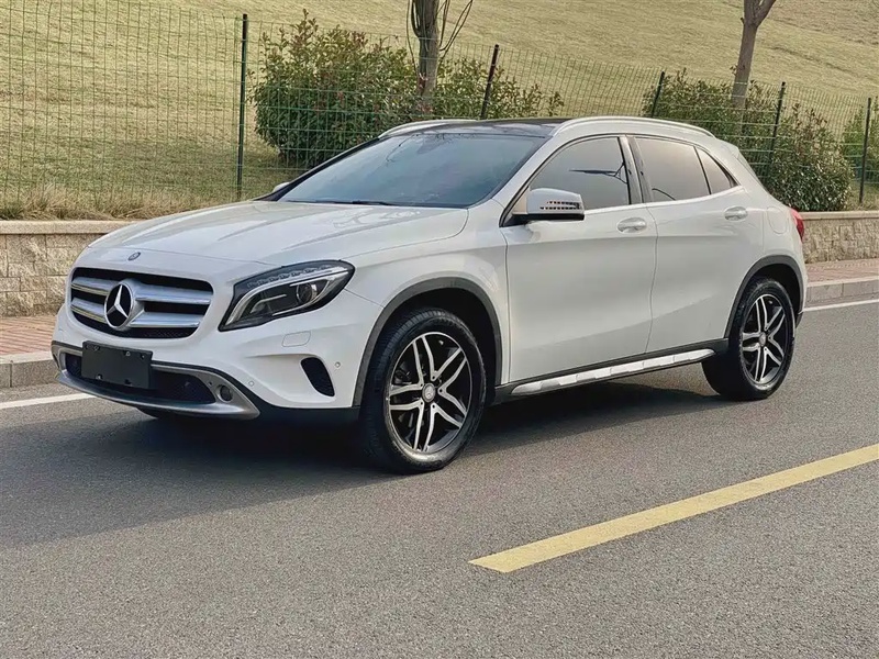 Mercedes-Benz GLA-Class