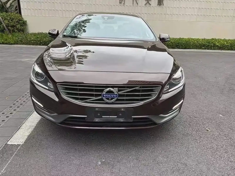 Volvo S60