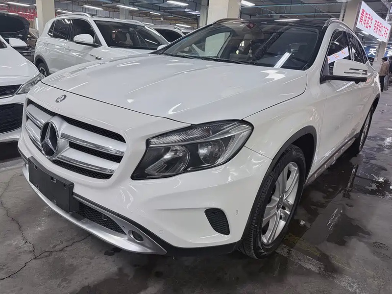 Mercedes-Benz GLA-Class