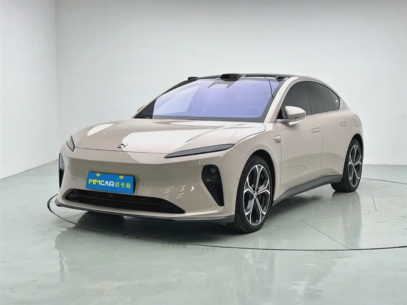 NIO ET5