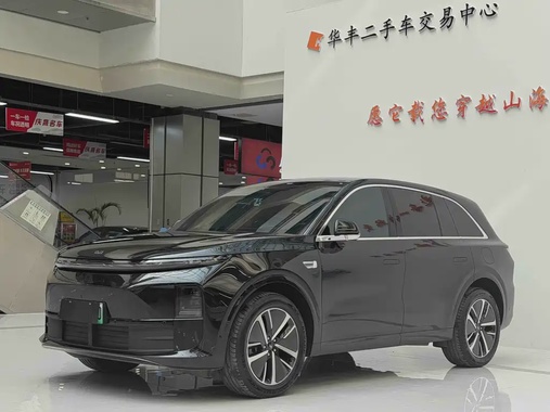 Li Auto L6 2025