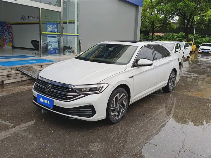 Volkswagen Sagitar