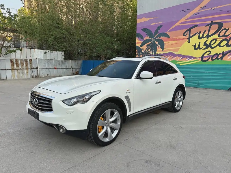 Infiniti FX
