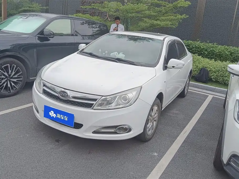 BYD Surui