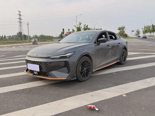 Changan UNI-V 2025