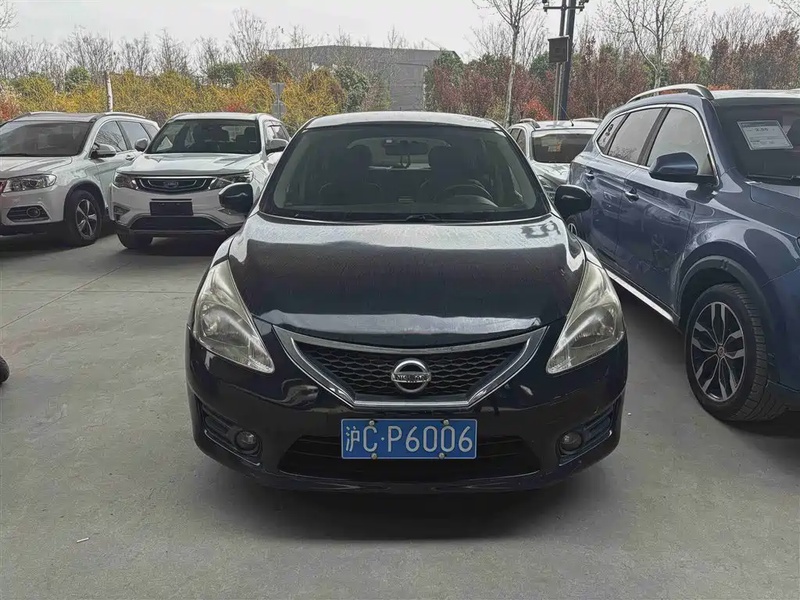 Nissan Tiida