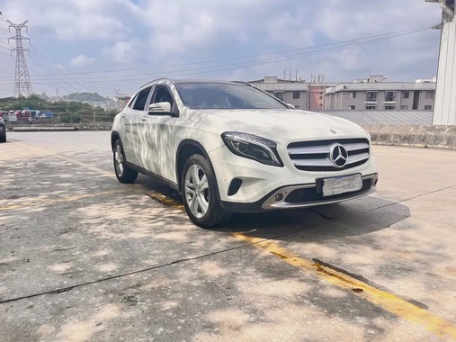 Mercedes-Benz GLA-Class 2015