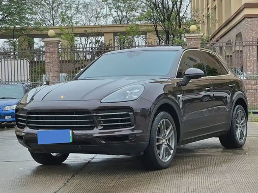 Porsche Cayenne 2021