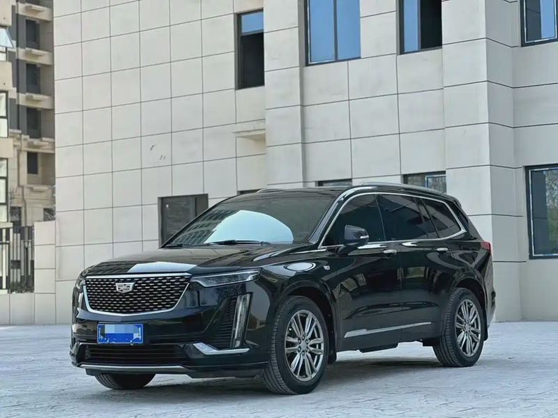 Cadillac XT6