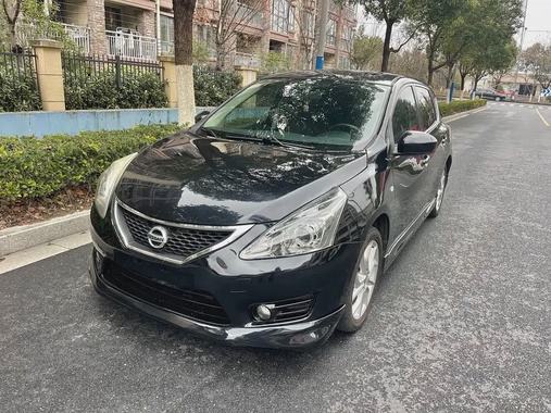 Nissan Tiida 2012