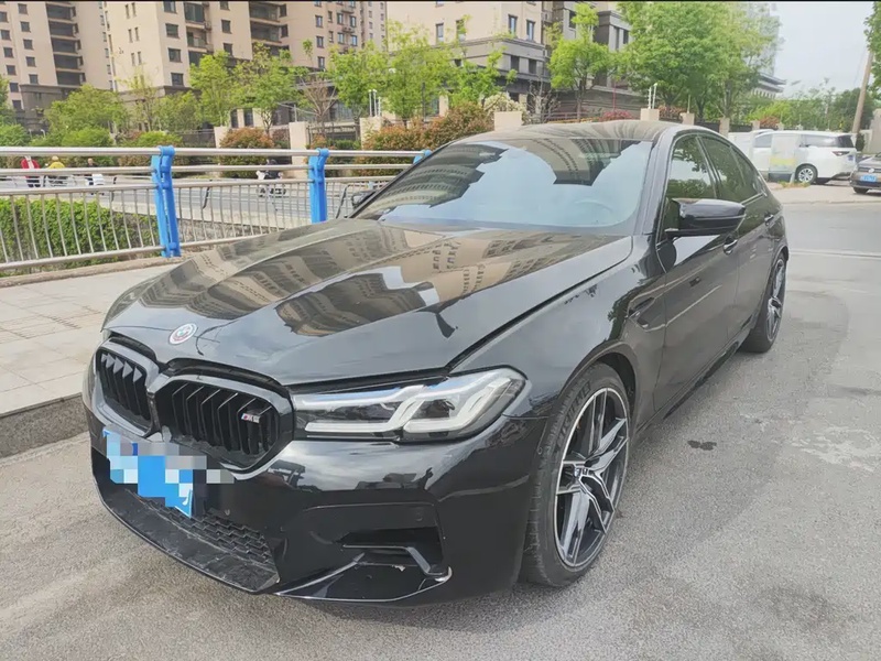 BMW M5