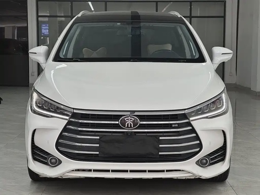 BYD MAX 2018