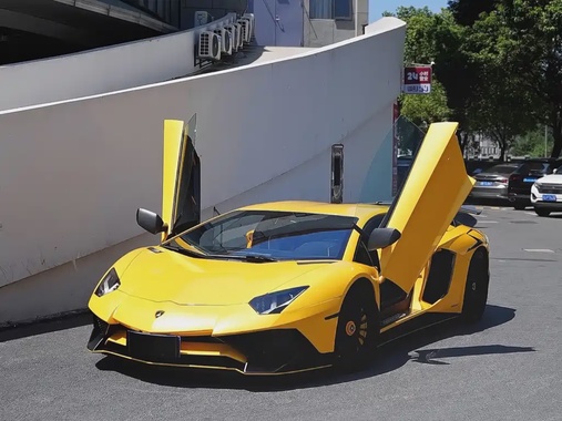 Lamborghini Aventador 2016