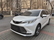 Toyota Sienna 2025