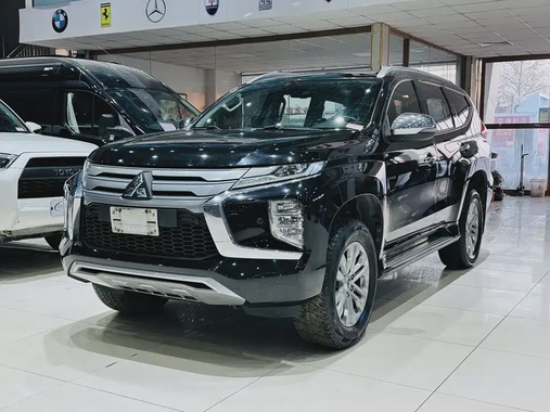 Mitsubishi Pajero Sport 2020