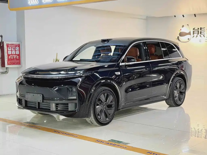 Li Auto L8