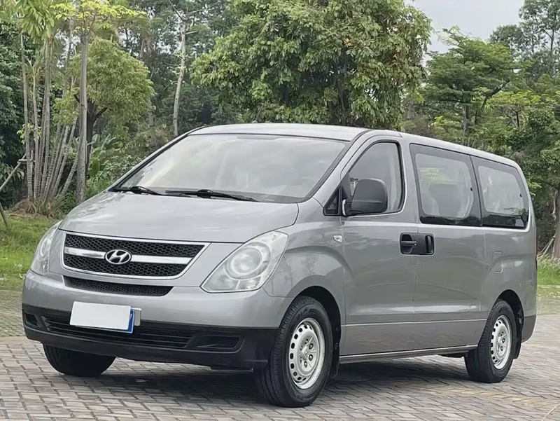 Hyundai H-1