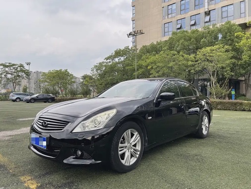 Infiniti G 2011