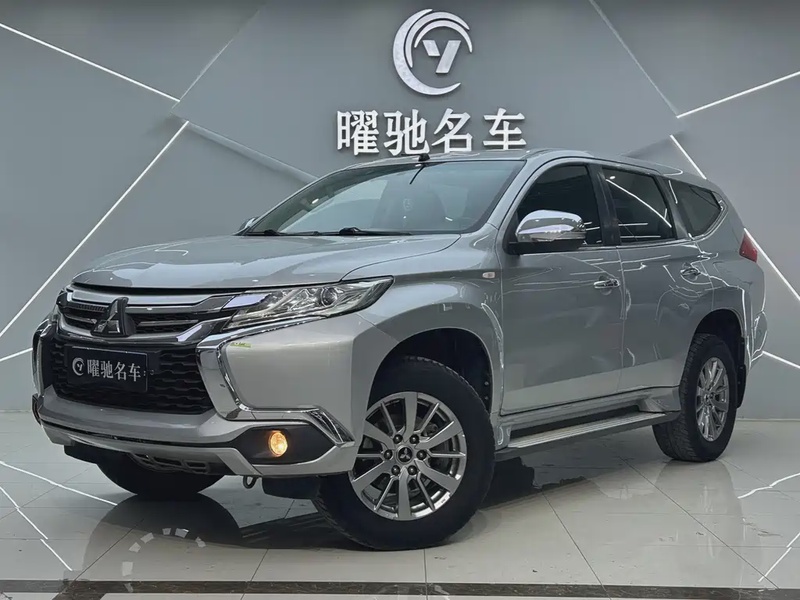 Mitsubishi Pajero Sport