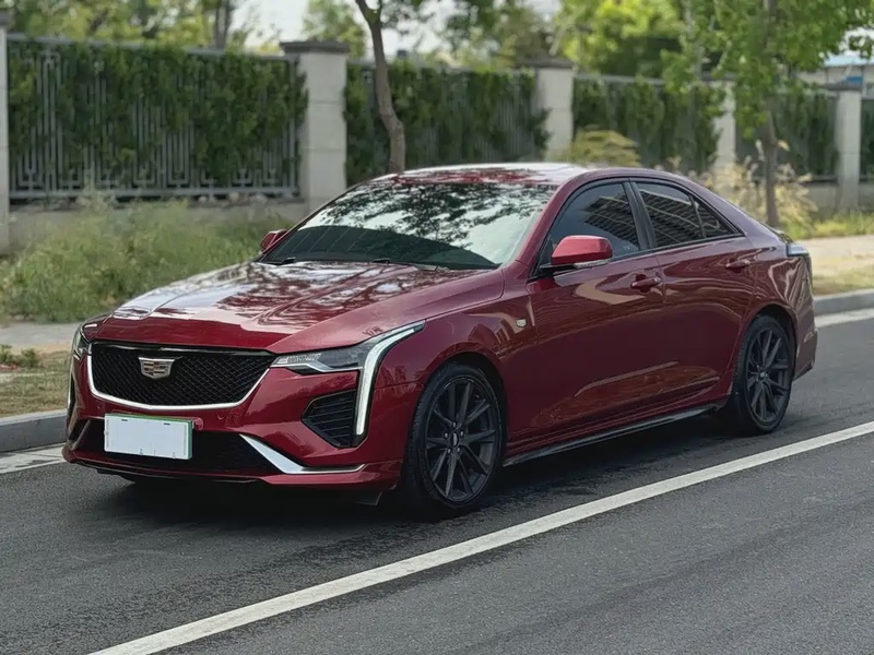 Cadillac CT4