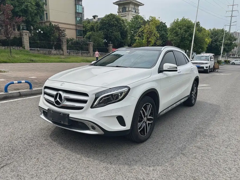 Mercedes-Benz GLA-Class