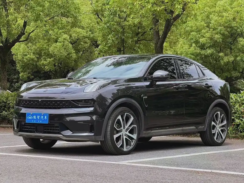 Lynk & Co 05