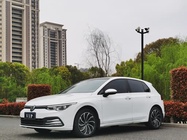 Volkswagen Golf 2021