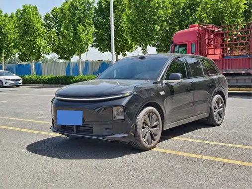 Li Auto L6 2025