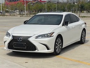 Lexus ES 2021
