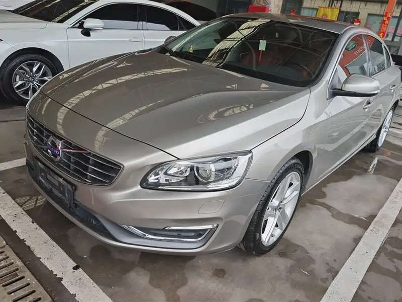 Volvo S60
